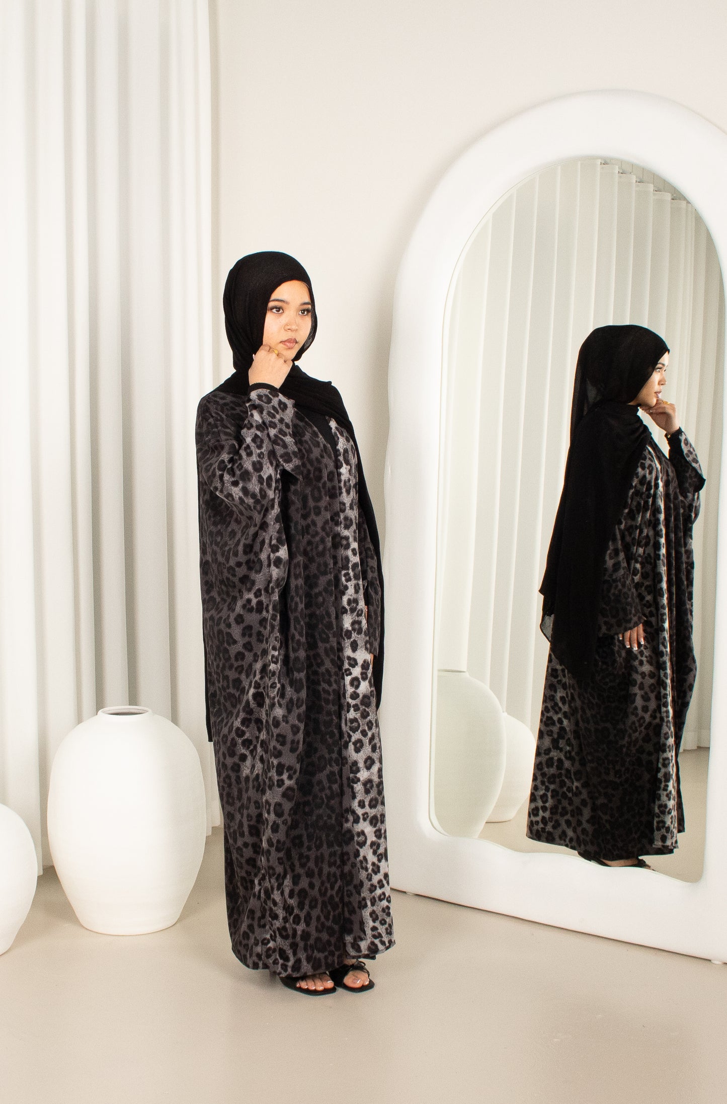 Jayley Open Abaya