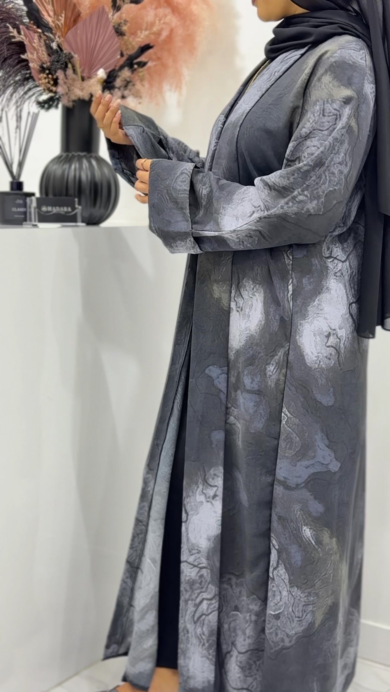 Huda Abaya - Blue