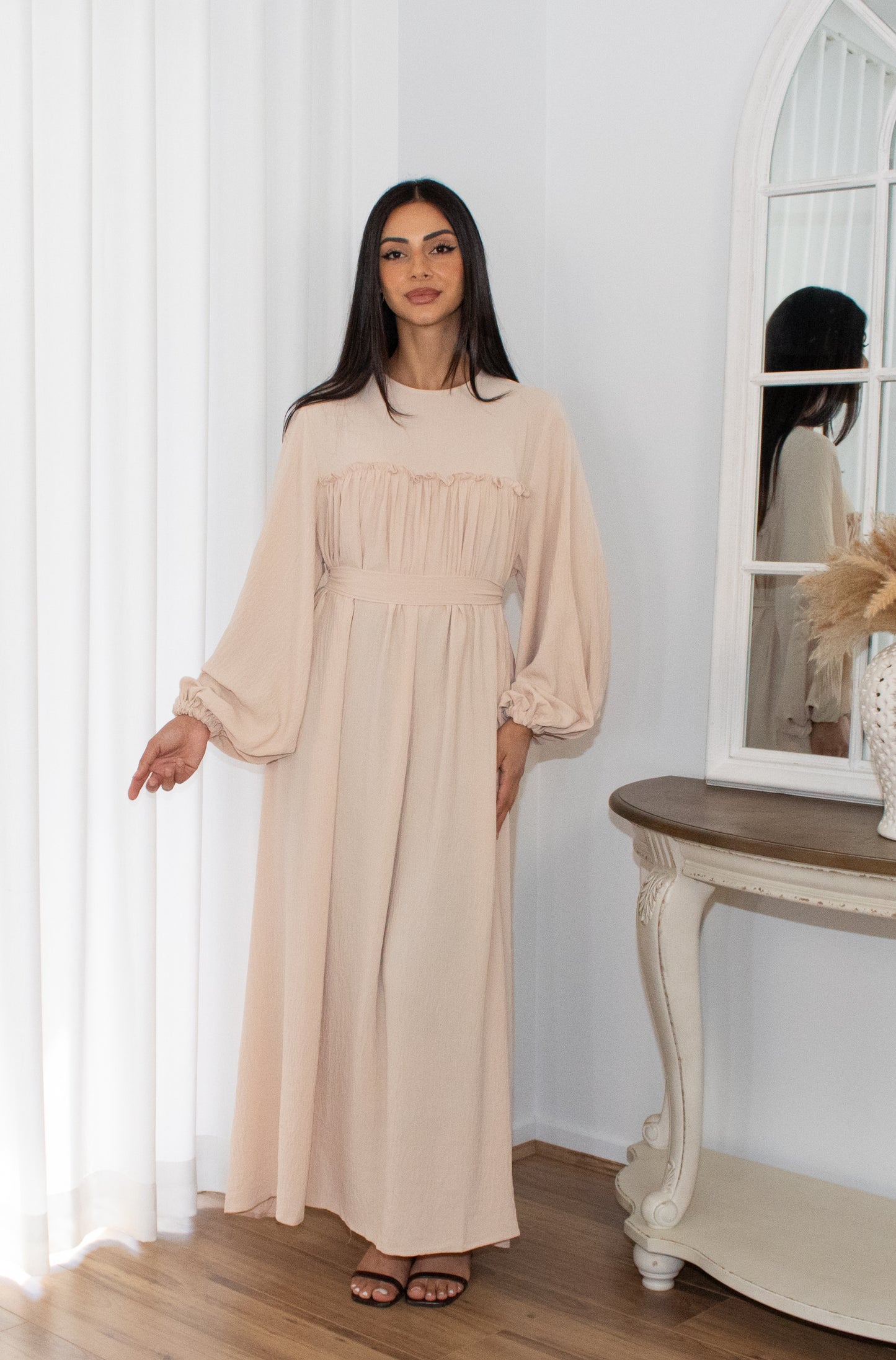 Anaqa Abaya - Cream