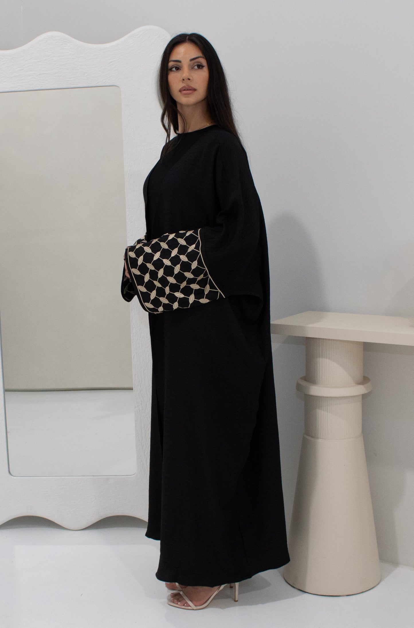 Badam Open Abaya - Black
