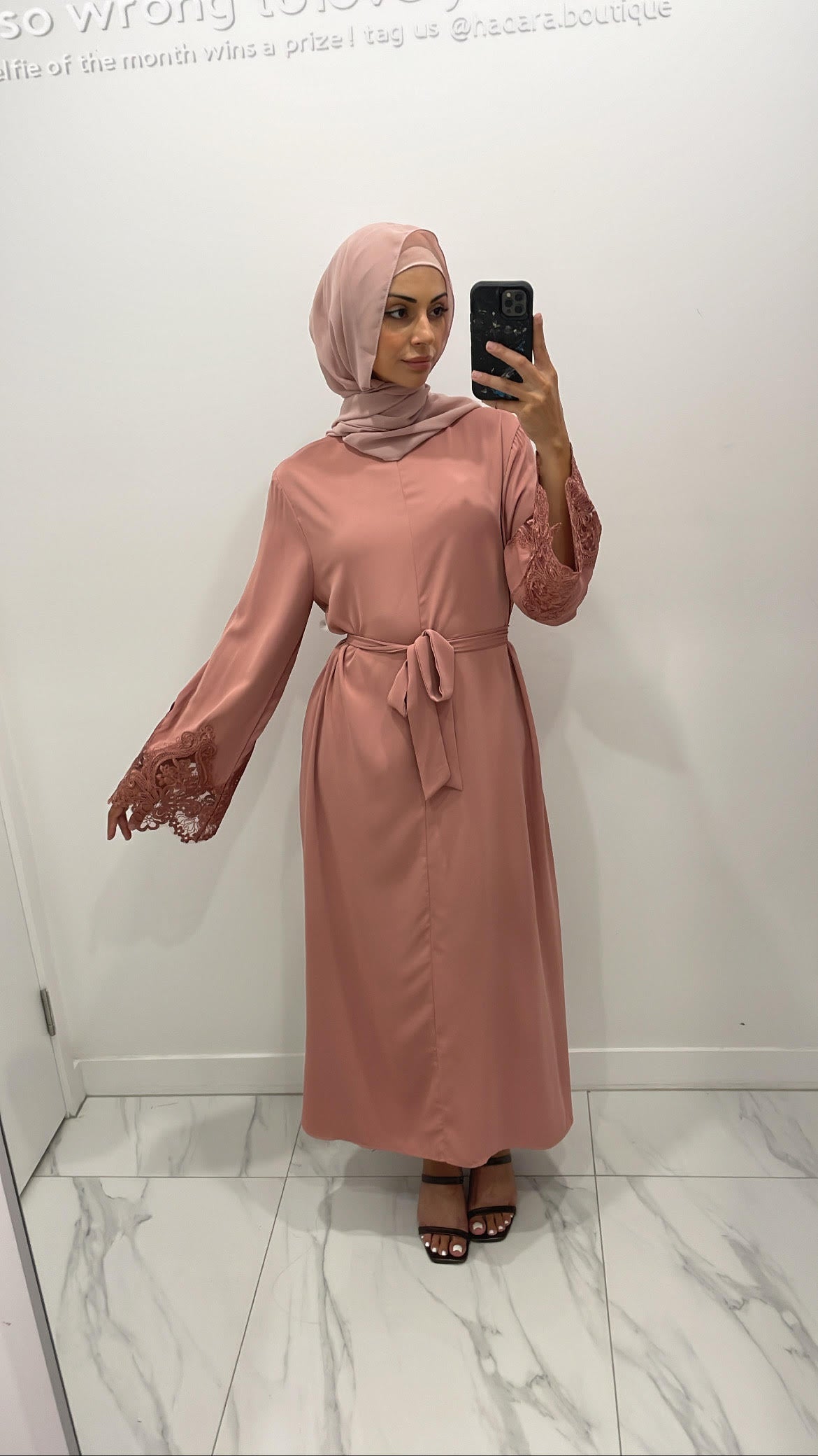 Aisha Abaya - Blush