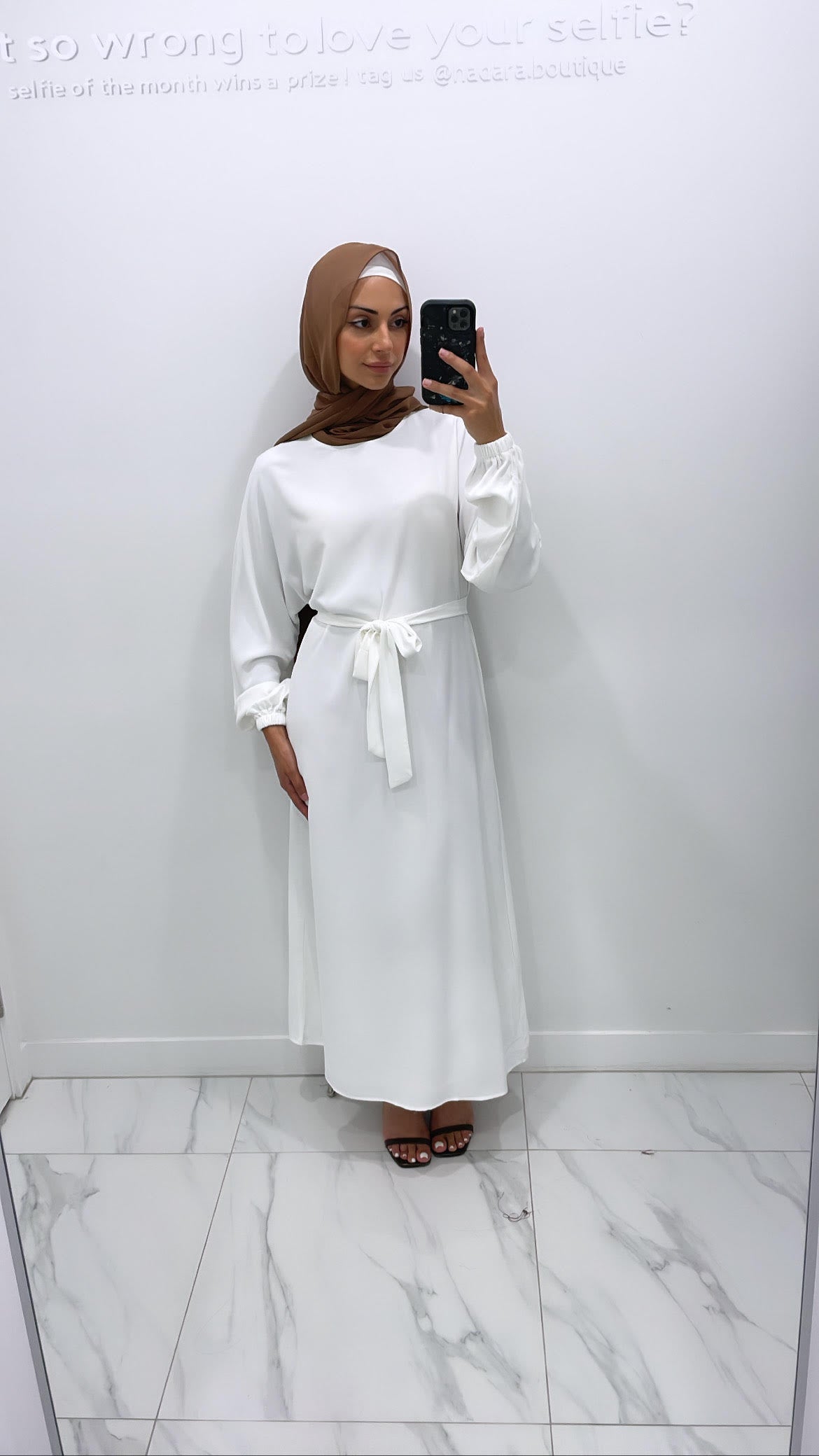 Saffa Abaya - White