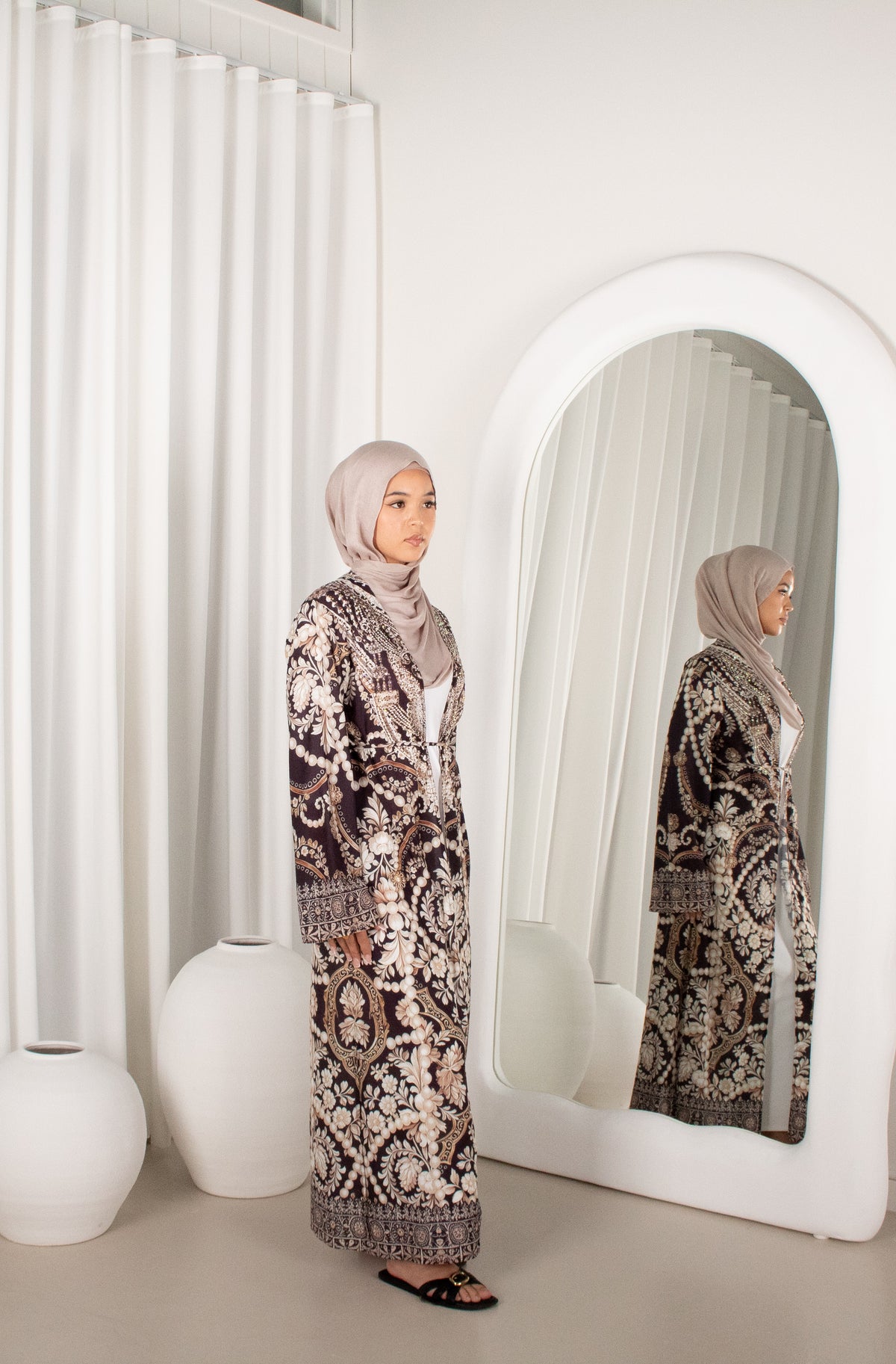 Hadara Rosticil TILA CAPE - BLACK – Hadara Boutique