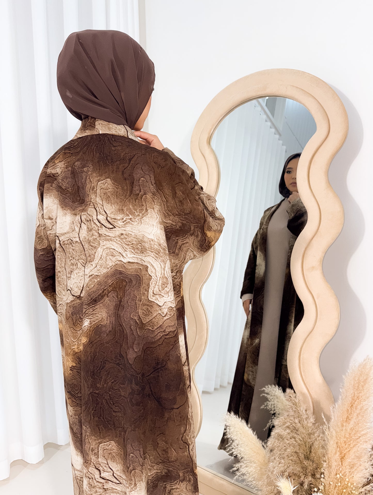 Huda Abaya - Brown